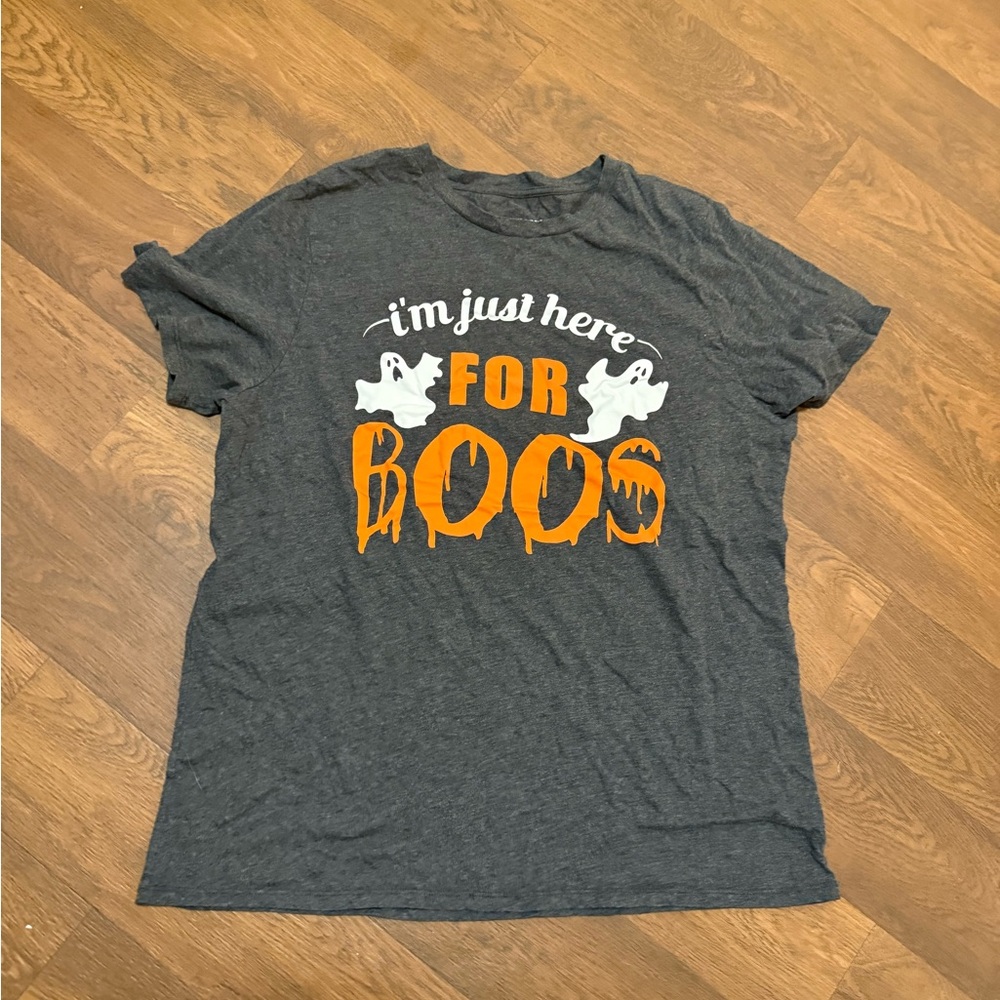 Gray Halloween Graphic Tee